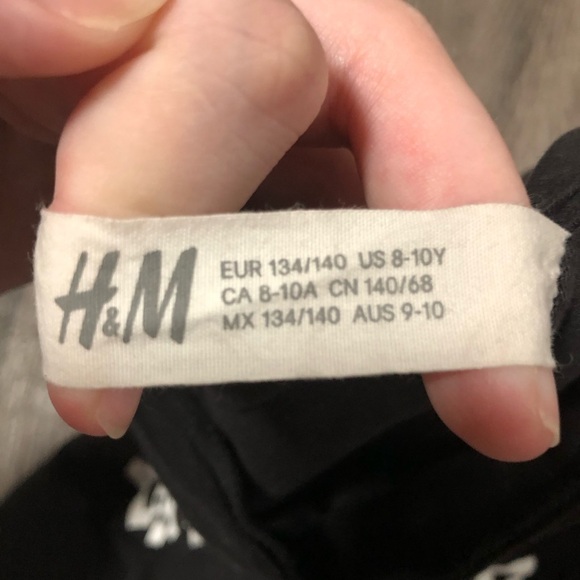 H&M Girls "Central Park NYC" Black Graphic T-shirt - US Size 8-10Y - Picture 3 of 4